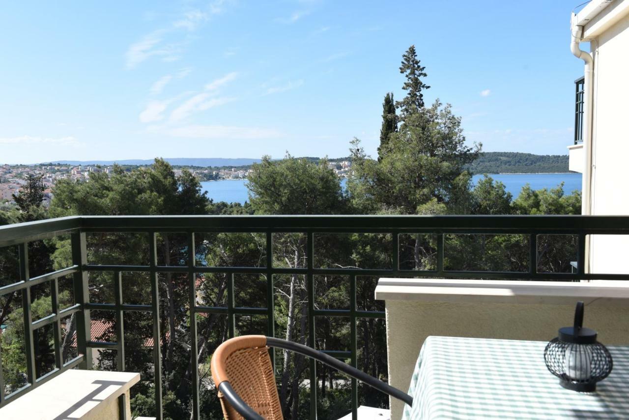 Villa Fani - Apartments In Trogir Exteriér fotografie