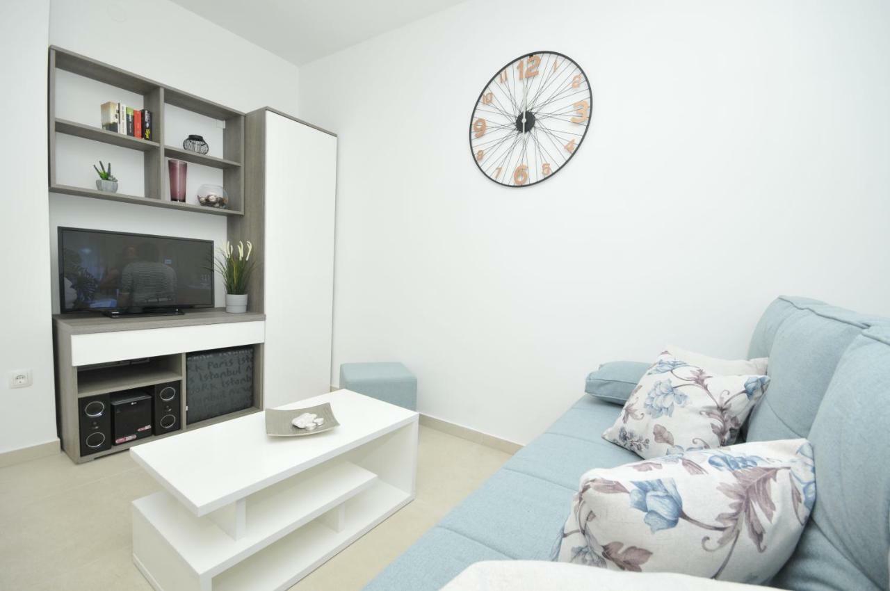 Villa Fani - Apartments In Trogir Exteriér fotografie